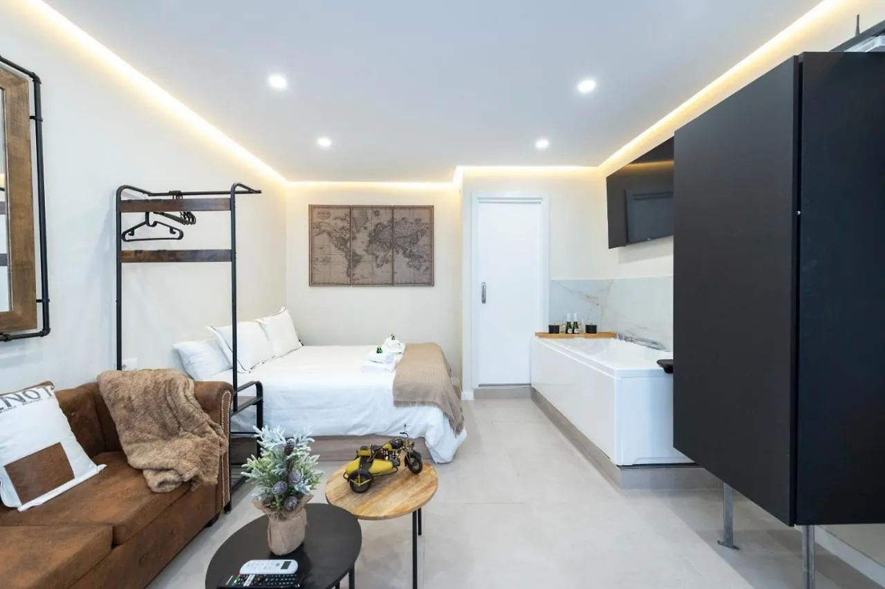 Luxury Apartment Jacuzzi 말라가